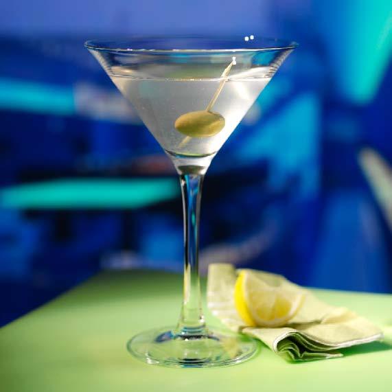 introduzione Non si conosce con certezza l esatta origine del termine cocktail e neppure il nome di chi ha preparato il primo drink.