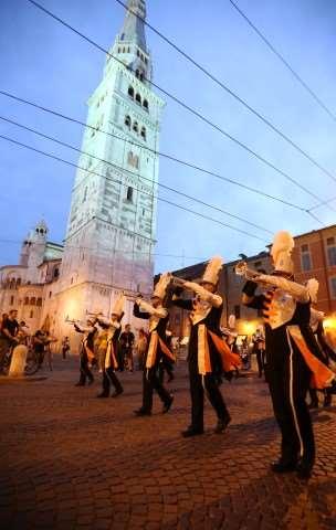 Parata per le vie del centro