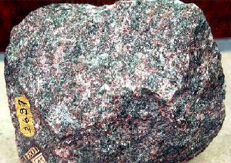 Granofels (Assenza di scistosità) Granulite Granulite: : roccia senza scistosità.