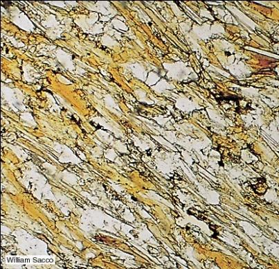 Tuttavia,, la dimensione dei grani di una roccia metamorfica dipende anche dalla grana della roccia di partenza (protolite)) e dall