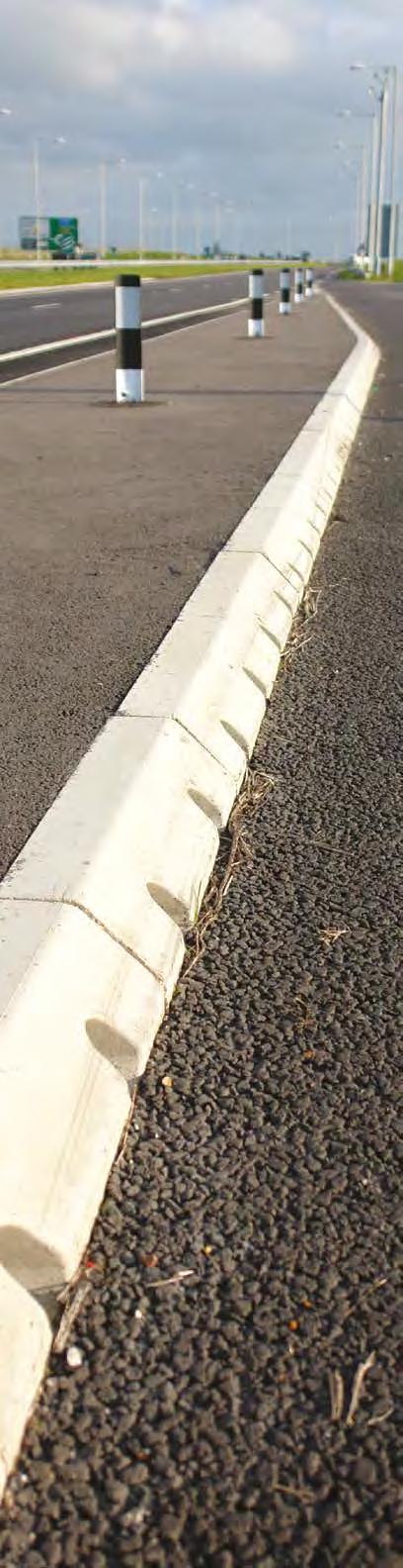 18 Euroline KerbDrain Introduzione ACO KerbDrain Finitura marciapiede e drenaggio stradale: due funzioni, un unica soluzione L esperienza trentennale maturata da ACO nell ambito delle soluzioni