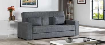 A tre posti, in elegante tessuto grigio con piedini design cromati, si trasforma in letto con materasso a molle Bonnel con comodo meccanismo click clack.