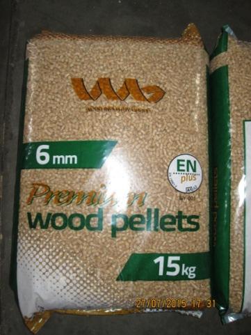 PELLET SWOOD PELLET: 100% conifera COLORAZIONE: Medio nocciola PROVENIENZA: Biellorussia CERTIFICAZIONI: PELLET BALTIC PELLET: 100% conifera PROVENIENZA: Lituania PELLET DARN PELLET: 100%