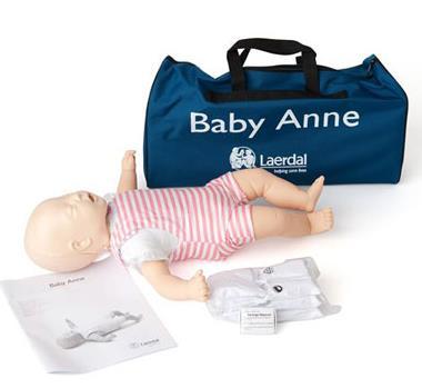 Il Baby Anne soddisfa l'esigenza di un manichino di neonato poco costoso e di grande verosimiglianza per l'addestramento alla RCP: esso integra perfettamente il manichino Resusci Baby.