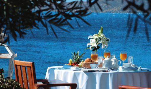 Luogo e struttura Considerata l isola più bella delle Cicladi, Mykonos è una delle mete più rinomate del Mediterraneo, molto frequentata anche da un pubblico giovane attratto dalla sua animata vita