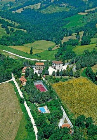 Located on a hillside,12 kms. from Assisi, this perfectly maintained property is easily reached but also fully immersed in a lush landscape of woods and olive groves.