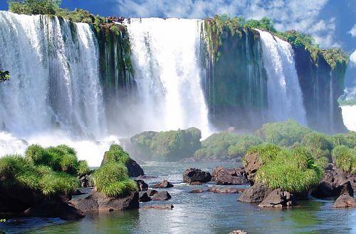 brasiliano del Parco Nazionale Iguaçu. Pernottamento.