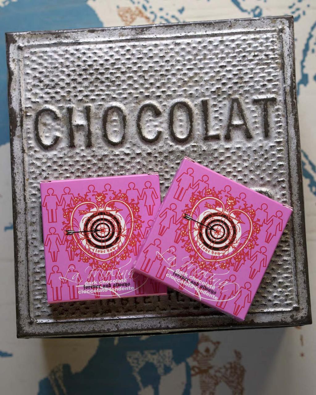 Astucci Love 6 3 23 cm peso netto 78 g 12 cioccolatini Art. 250 I love you cioccolato al latte 40% cacao min. con infuso di cannella Art. 251 Fiori cioccolato fondente 60% cacao min.
