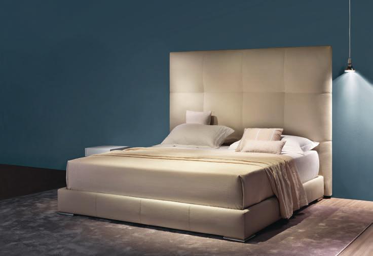 Letto Orfeo con rivestimento in pelle e testata h. 185 cm. Orfeo bed with leather cover and headboard h. 185 cm. Letto Orfeo con rivestimento in pelle e testata h.