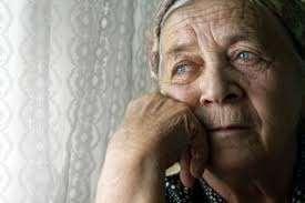 La persona anziana può manifestare la cosiddetta «depressione mascherata» cioè non riferire sintomi di tipo psichico ma lamentare un disagio somatico che è per lei fonte di grande preoccupazione La