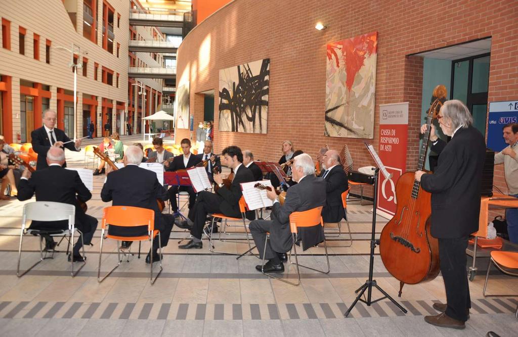 Esecuzione dei brani musicali da parte dell Orchestra mandolinistica