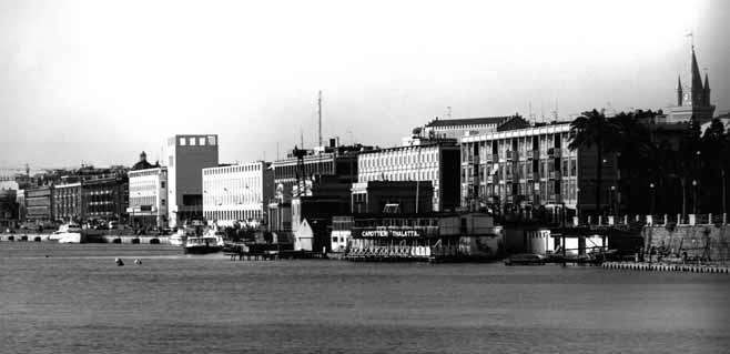 C. Autore, G. Samonà, G. Viola, ex palazzo Littorio a Messina, veduta prospettica del Salone delle Adunanze. Messina. Ex palazzo Littorio (C. Autore, G. Samonà, G. Viola). In basso: veduta esterna.