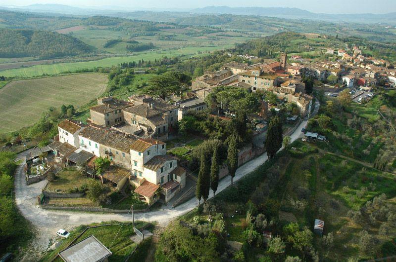 MONTEFOSCOLI E I VACCà BERGLINGHIERI Ogni visita del Plenilunio inizia con la conoscenza dei