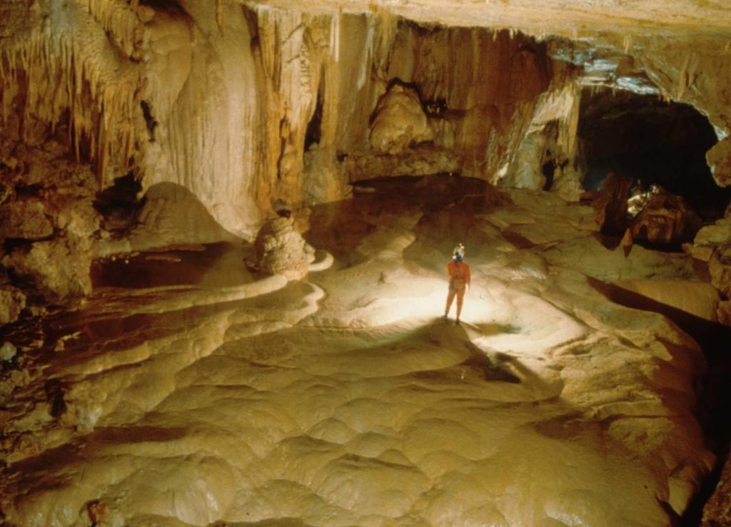Caves and speleothemes (Cervo