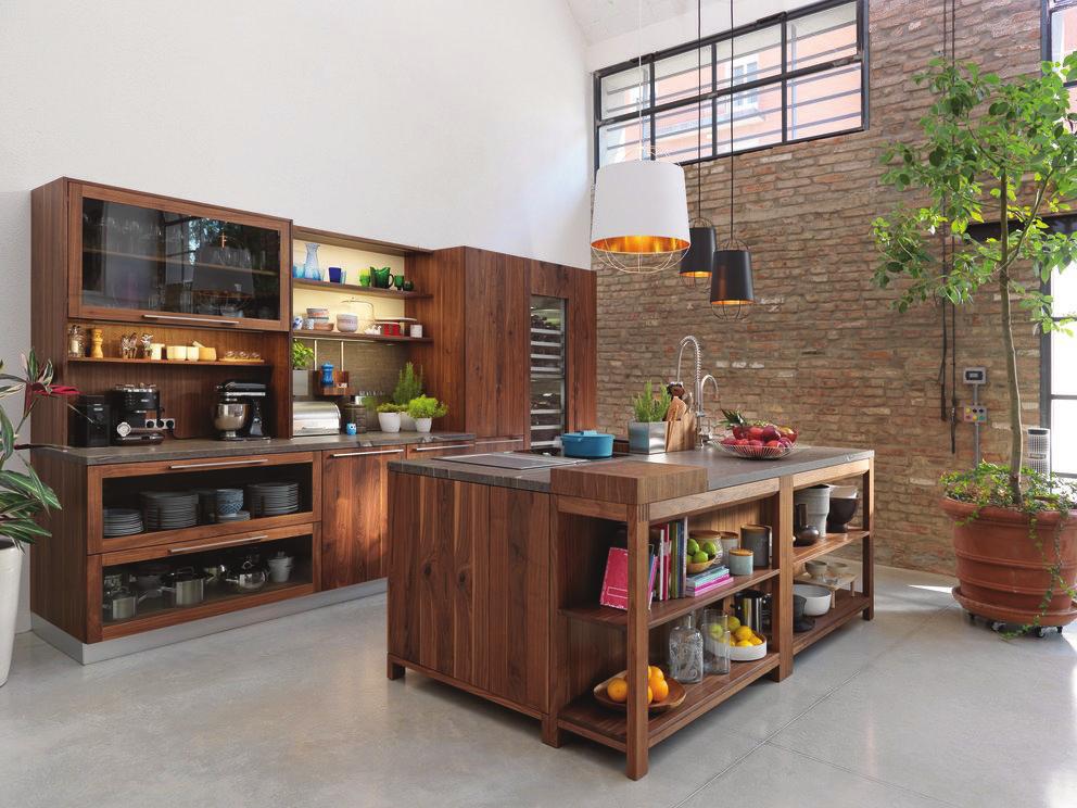 loft è una cucina contemporanea ispirata alle versioni tipicamente "country", dove è facile lavorare grazie alle scaffalature e agli scomparti a giorno che mostrano il loro contenuto