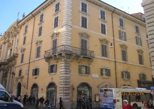 ROMA Largo Goldoni, 47 terzo piano Unità immobiliare ubicata a Roma, tra Via dei Condotti, Via del Corso e Piazza di