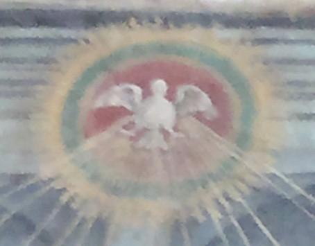 Lo Spirito Santo Nell aula, nella scena della Pentecoste, si trova affrescato lo Spirito Santo, in Figura 2 è riportata l immagine.
