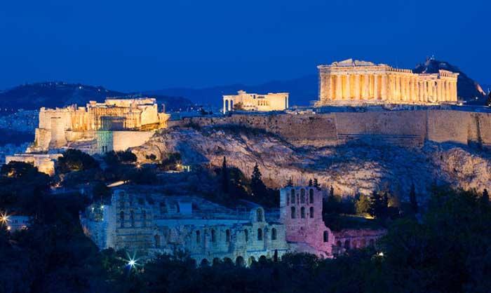 Arrivo ad Atene e sistemazione in albergo. Cena e pernottamento.