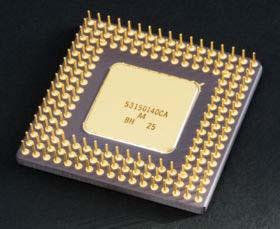 L unità centrale di elaborazione (CPU) Il primo processore a larga diffusione, l Intel 4004 (1971), conteneva circa 2.300 transistor e il Core 2 (2006) ne contiene oltre 291.000.000. (126.