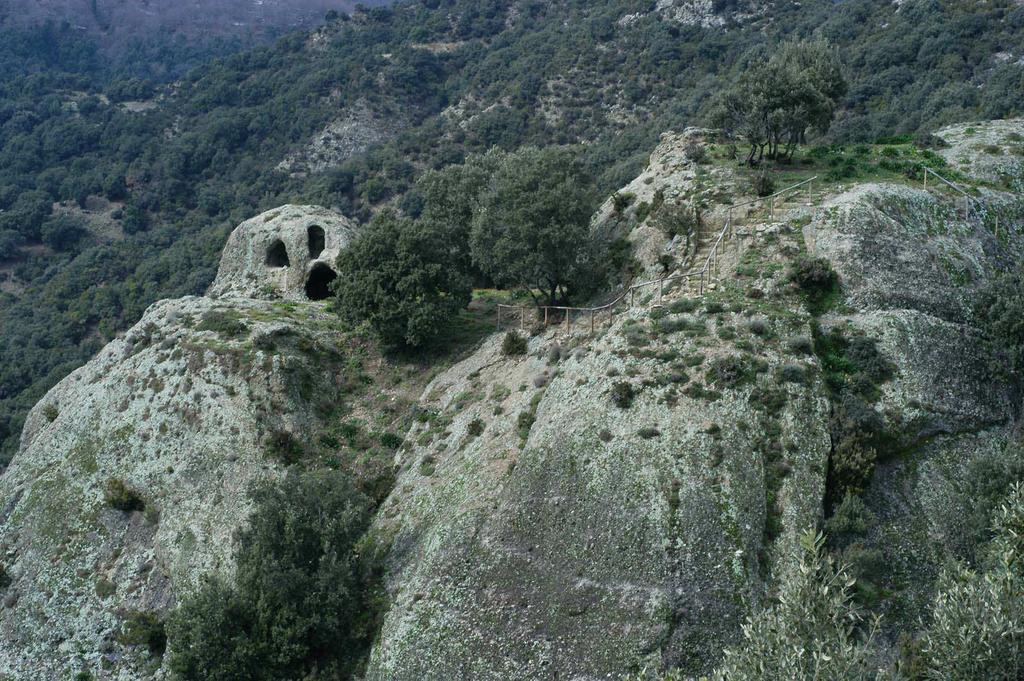 Il bastione più piccolo ospita le Grotticelle artificiali.