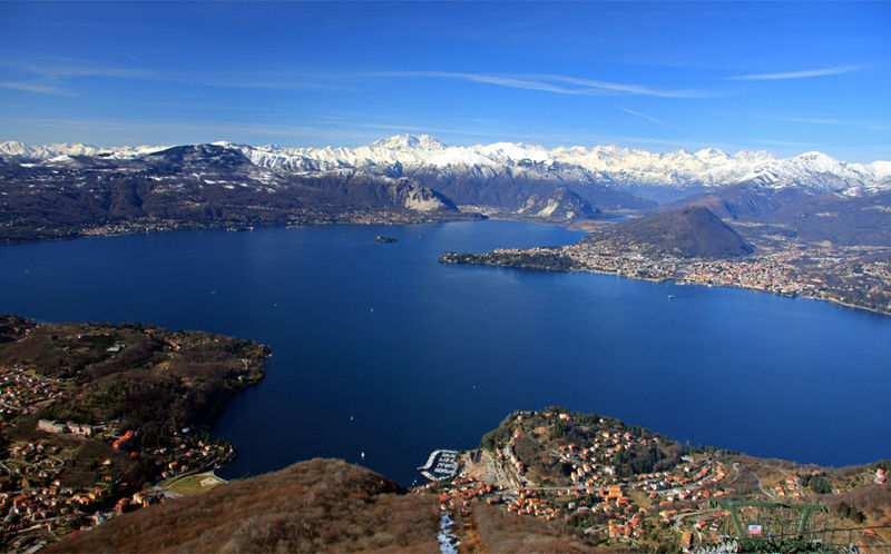 Rev. 00 gennaio 2014 Pag. 169 di 380 La fascia costiera del Lago Maggiore è caratterizzata, ad eccezione dell area pianeggiante del fondo Toce, da zone collinari e pedemontane.