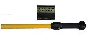 elementi: transponder o TAG (chip con antenna) lettore (RFID reader) HDX