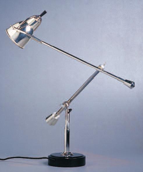 Stelo/base: cromato. Diffuser: white neon lamp. Rod/base: chromed. Art. 10 - cm.
