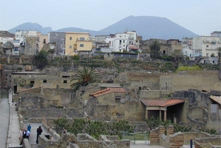 Fu così che venne riportata alla luce Ercolano.