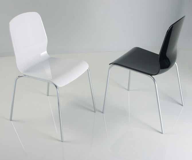 GLAMOUR Designed by Salvatore Ferroso Glamour si distingue per la sua linea sinuosa e per la forma ergonomica della seduta dando vita ad un perfetto mix di glamour ed eleganza: unica nel suo genere.