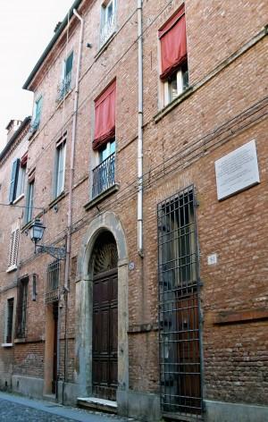 La scuola di via Vignatagliata, n. 79, nella zona del Ghetto, fin dalla metà dell ttocento ospitò l asilo e la scuola elementare ebraica.