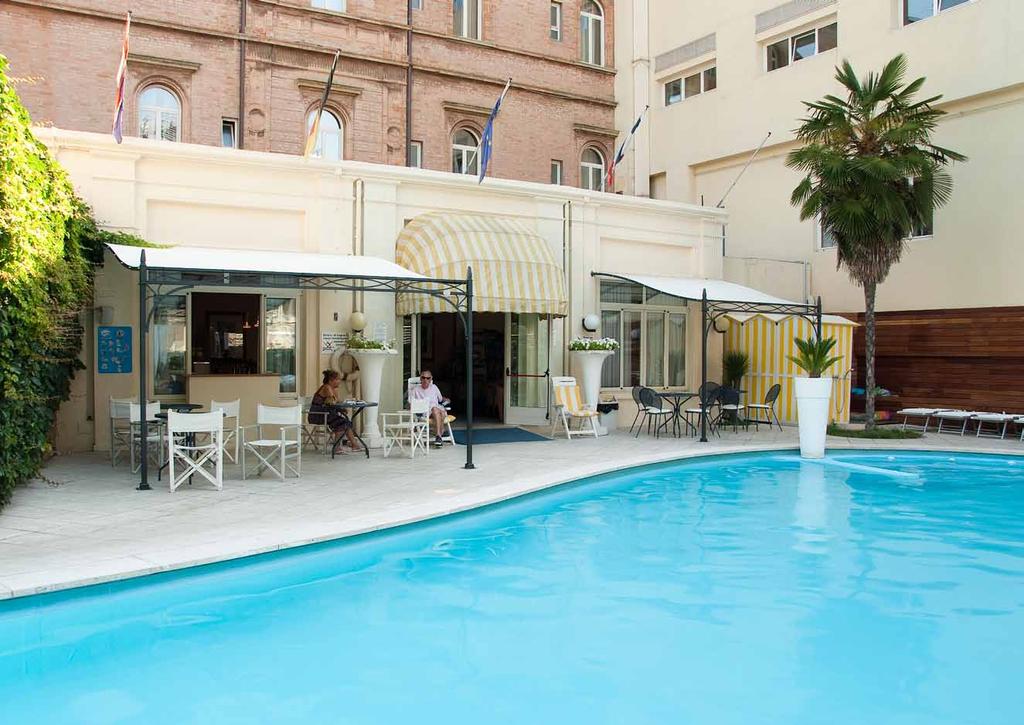 location: Hotel Villa Adriatica dove /where: Rimini (RN), Italy struttura /structure: Pergola Novecento colore