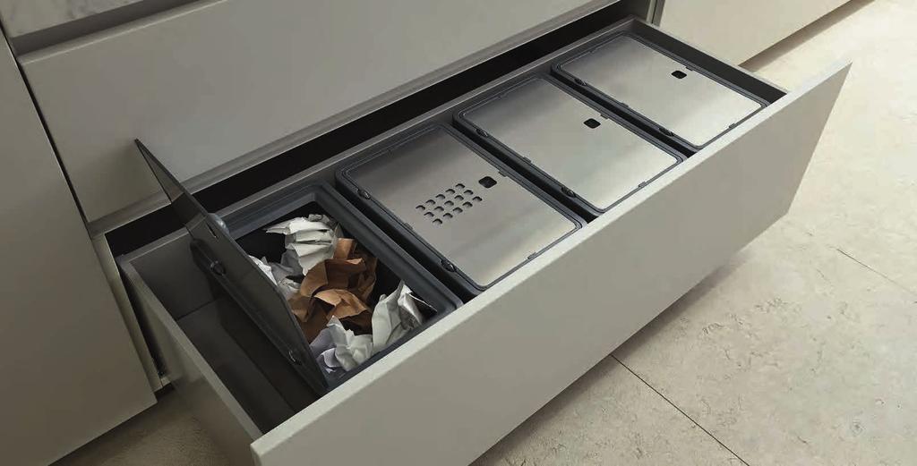 waste bins, BASE LAVELLO ESTRATTORI - SINK BASE UNIT WITH PULL-OUT BASKETS In questa pagina: base lavello con estrattore attrezzato con portarifiuti per raccolta differenziata.