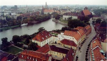 VARSAVIA Giovedì 1 Maggio: VARSAVIA WROCLAW Prima colazione in hotel e rilascio delle camere.