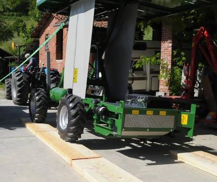 Test del gradino è diretto a valutare la stabilità della WPO in caso di impatto contro sassi o tronchi o altri ostacoli alti almeno 0,1 m Test della buca è diretto a valutare la stabilità della