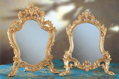 lapislazzuli e bronzo oro francese Set in Lapislazzuli wood decorated and french polished