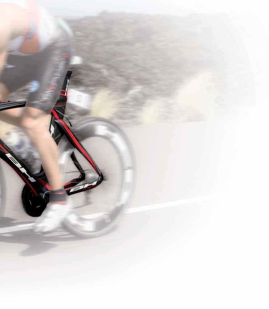 1 2 3 4 Attacco adattabile a 4 posizioni ENEKO LLANOS Gare di alto livello La Aerolight è la bicicletta ideale per i triatleti di alto livello.