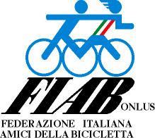 Segnaletica per itinerari ciclabili (ciclovie) Documento approvato dal Consiglio Nazionale della FIAB 14 gennaio 2005 Nel Codice della Strada la segnaletica per itinerari ciclabili e/o ciclopedonali