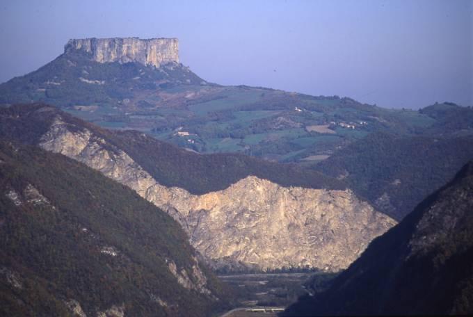 Da archivio fotografico Servizio Geologico regionale Ambiti di approfondimento, importanza primaria o secondaria Risorse