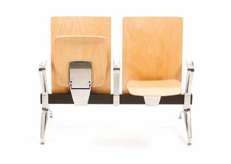 Sedile e schienale imbottito o in legno finitura