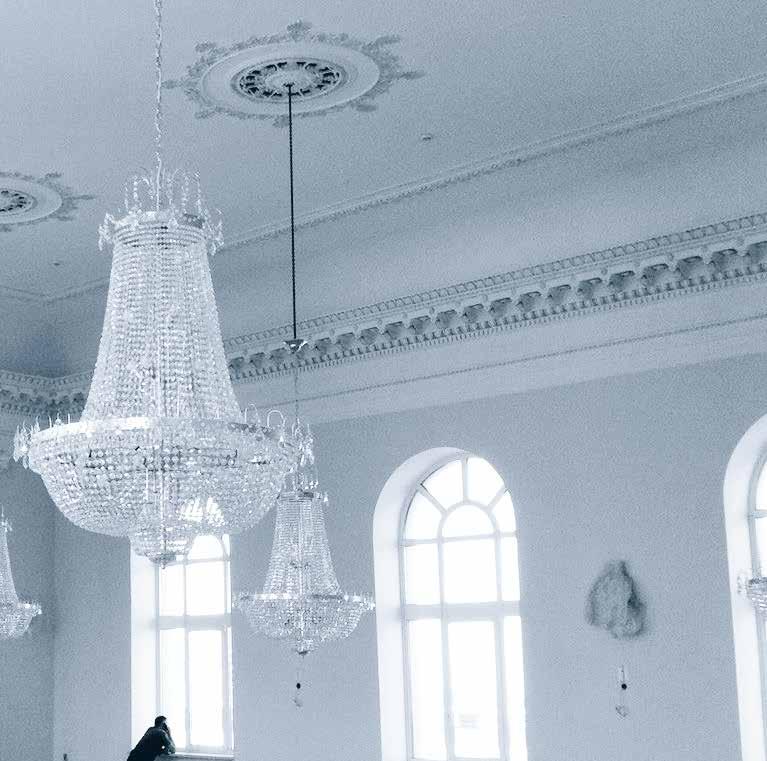 Location: Offices in Russia Chandeliers: Empire style Dimensions: Ø