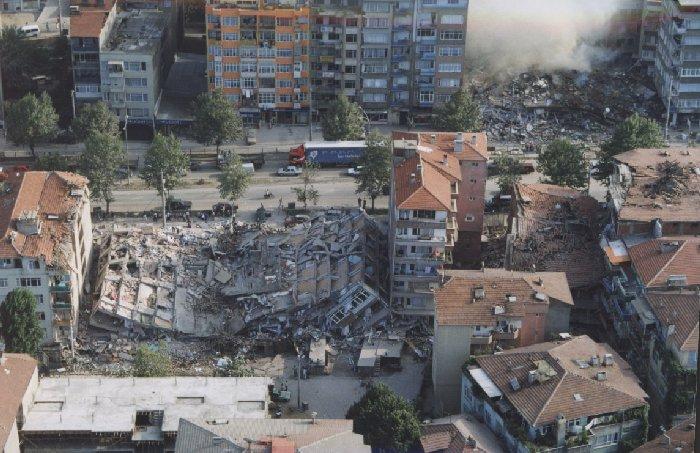 Terremoto di Izmit (Turchia) 17.8.1999 (M7.