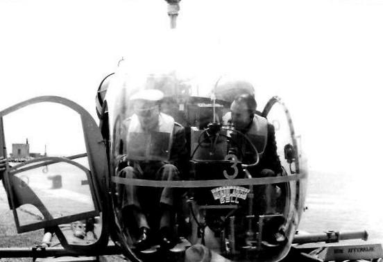 1957 16 Ottobre Palermo Aeroporto Boccadifalco In occasione della visita alla Sezione Elicotteri, il Comandante Generale