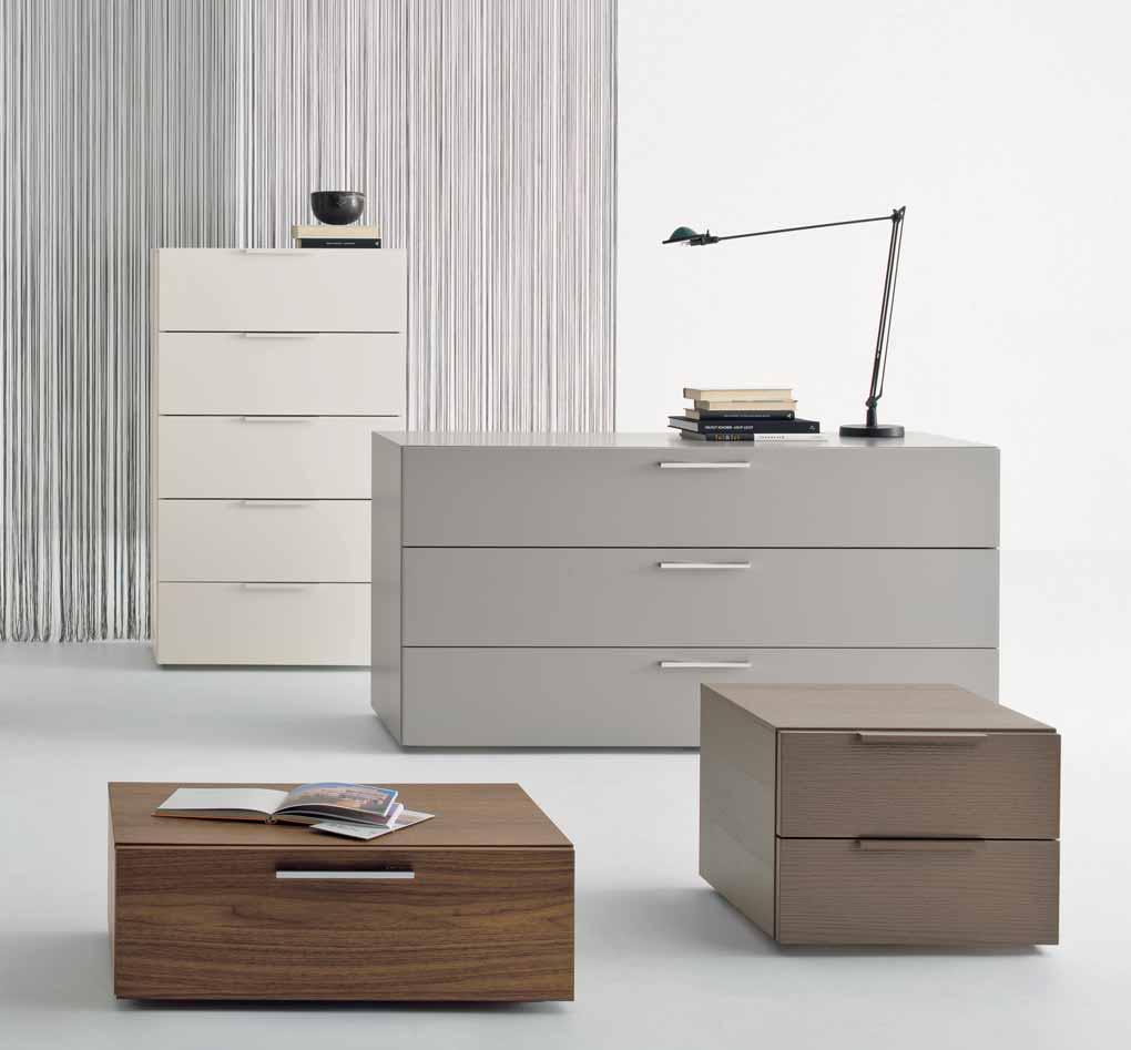 grigio opaco con maniglia "Barretta" Comodino ALL NIGHT con 2 cassetti frassino tortora con maniglia "Aletta" ALL NIGHT mink-colour glossy lacquered 1-drawer bedside table with Push handle ALL NIGHT