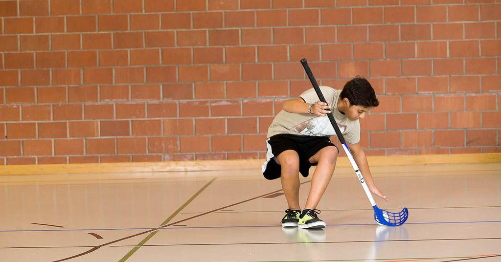 Misirizzi Dribblare la pallina attorno a se stessi.