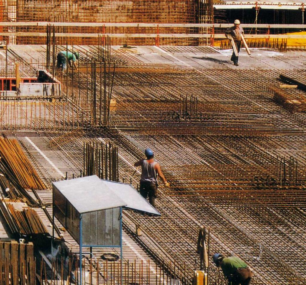 LA PIANIFICAZIONE DELLA SICUREZZA IN CANTIERE Prof. arch.