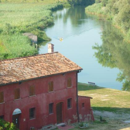 che per secoli hanno specializzato la gente del fiume.