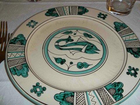 Nepi (Viterbo), Ristorante Casa Tuscia e i piatti di Maurizio Bianchini Casa Tuscia, uno dei piatti in ceramica artigianale di Virginia