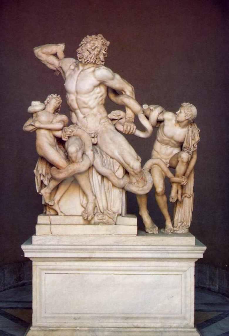 A seguito del ritrovamento del famoso gruppo scultoreo del Laocoonte a Roma nel 1506, acquistata da Papa Giulio II, fu iniziata la collezione dei Musei Vaticani una delle raccolte d'arte più grandi