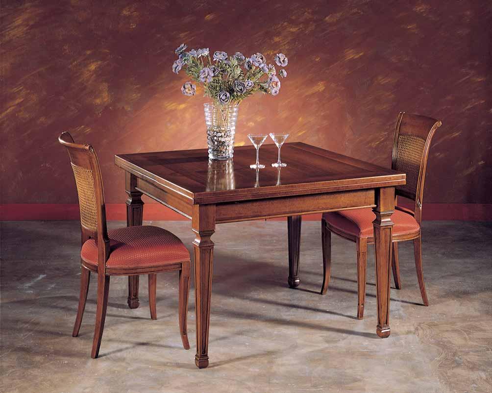 Extension square table with Chess inlay, walnut wood fillet and 2 leaves cm. 40. cm. L. 128 - P. 128 - H.