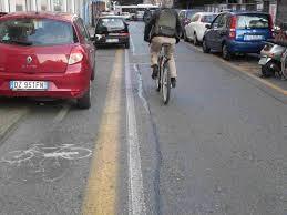Le norme, talvolta, sono poco chiare e la bicicletta viene ancora definita VELOCIPEDE.